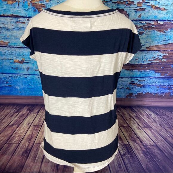 Gilly Hicks blue white lightweight tee xs s - Picture 5 of 8